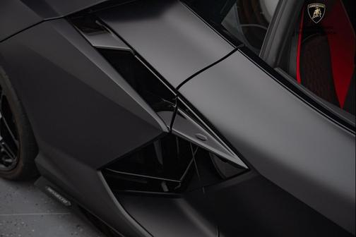 2024 Lamborghini Revuelto Base
