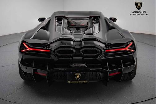 2024 Lamborghini Revuelto Base