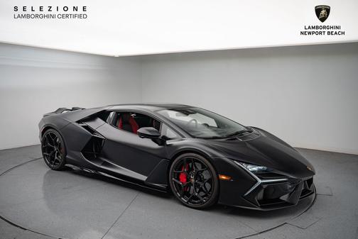 2024 Lamborghini Revuelto Base