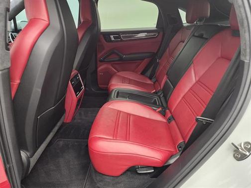 2021 Porsche Cayenne GTS