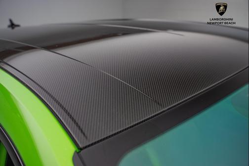 2025 Lamborghini Urus SE