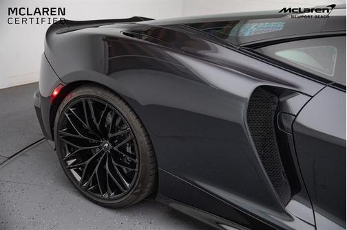 2023 McLaren GT Base
