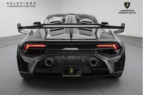 2022 Lamborghini Huracan STO Coupe