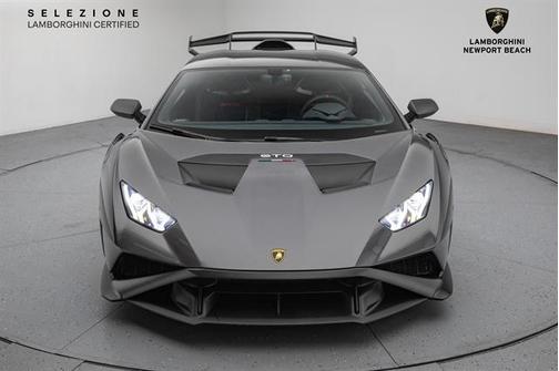 2022 Lamborghini Huracan STO Coupe