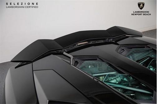 2019 Lamborghini Aventador S