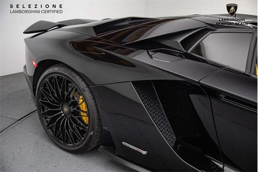 2019 Lamborghini Aventador S