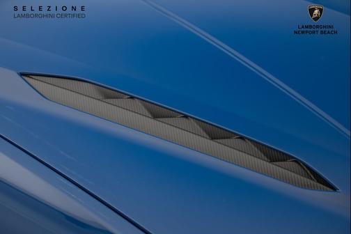 2024 Lamborghini Urus Performante