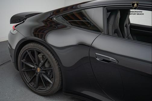 2021 Porsche 911 Carrera