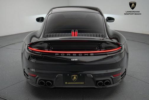 2021 Porsche 911 Carrera
