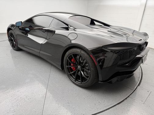 2024 McLaren Artura Base