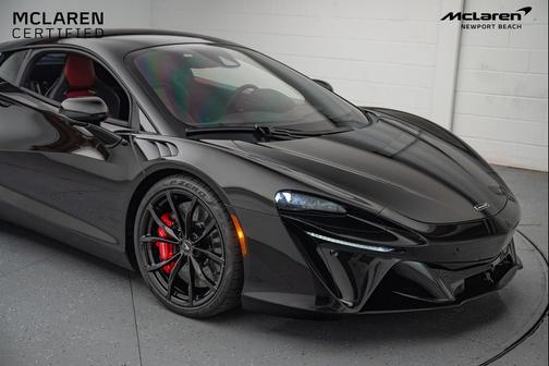 2024 McLaren Artura Base