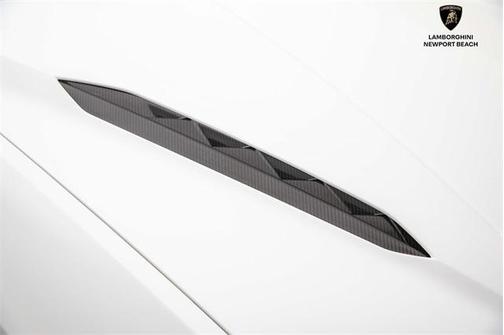 2024 Lamborghini Urus Performante