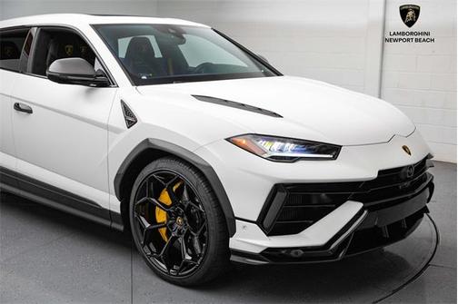 2024 Lamborghini Urus Performante