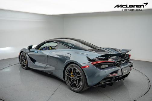 2019 McLaren 720S Base