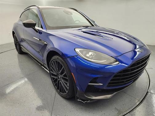 2023 Aston Martin DBX 707