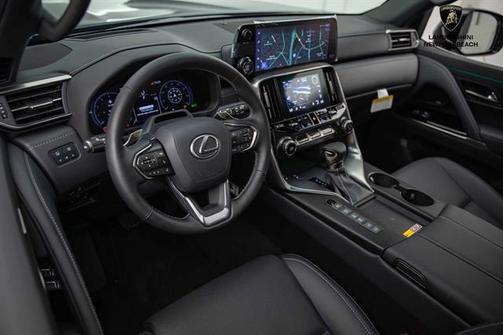 2025 Lexus LX 600 Premium
