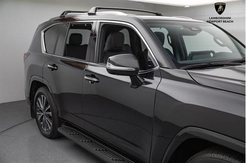 2025 Lexus LX 600 Premium