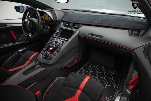2016 Lamborghini Aventador LP750-4 Superveloce