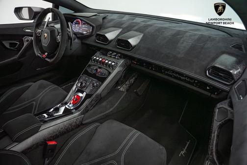 2018 Lamborghini Huracan LP 640-4 Performante