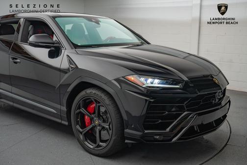 2019 Lamborghini Urus Base