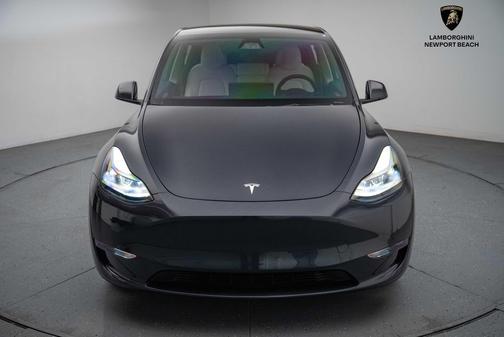 2024 Tesla Model Y Performance Dual Motor All-Wheel Drive