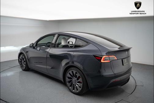2024 Tesla Model Y Performance Dual Motor All-Wheel Drive