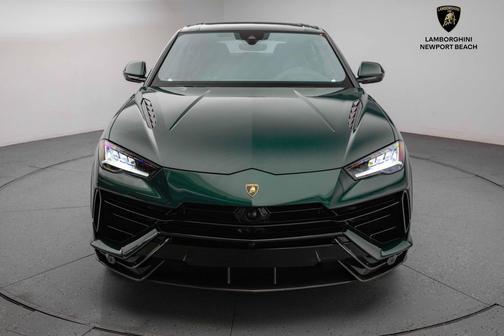 2023 Lamborghini Urus Performante