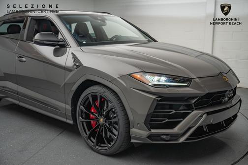 Grigio Keres Metallic 2022 Lamborghini Urus Base