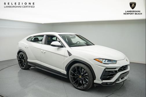 2022 Lamborghini Urus Base