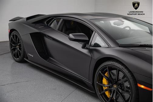 2018 Lamborghini Aventador S LP 740-4 S