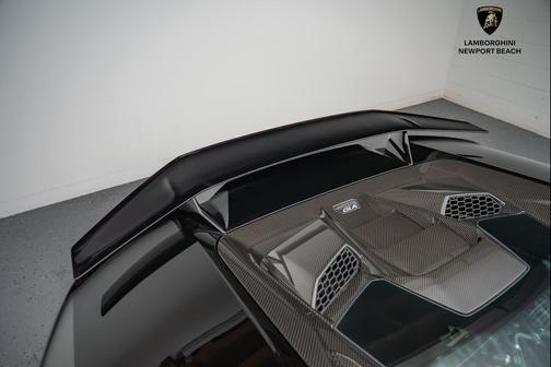 NERO NOCTIS 2024 Lamborghini Huracan Tecnica Tecnica