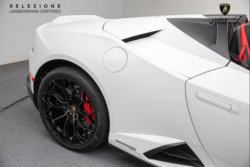 2022 Lamborghini Huracan EVO Spyder RWD