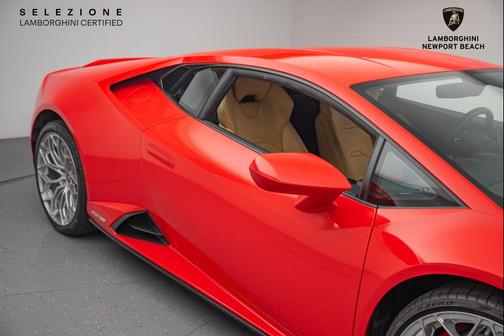 2022 Lamborghini Huracan EVO Coupe RWD