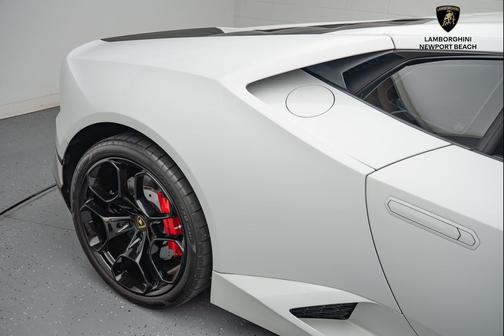 2017 Lamborghini Huracan LP580-2