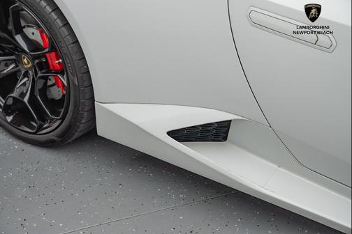 2017 Lamborghini Huracan LP580-2