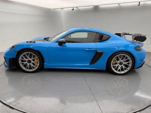 2023 Porsche 718 Cayman GT4 RS
