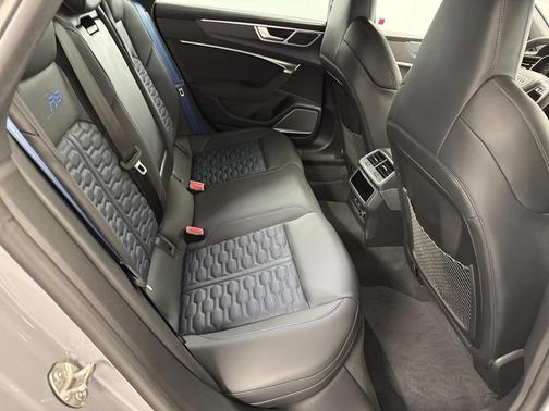 2025 Audi RS 7 4.0T Performance