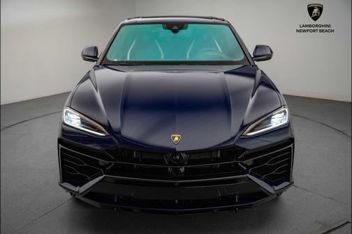 2025 Lamborghini Urus SE