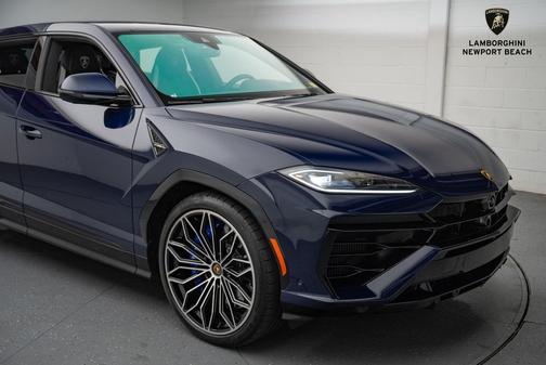 2025 Lamborghini Urus SE
