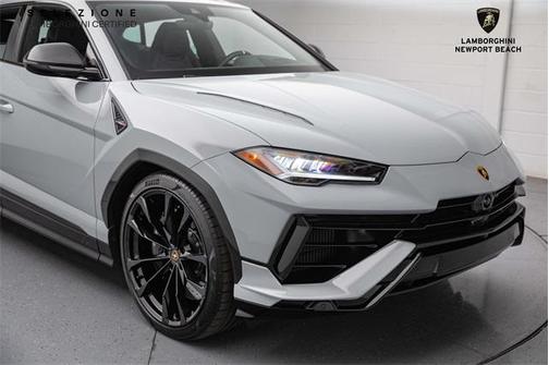 2024 Lamborghini Urus S