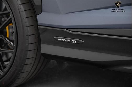 2025 Lamborghini Urus SE