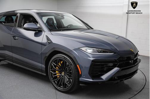 2025 Lamborghini Urus SE