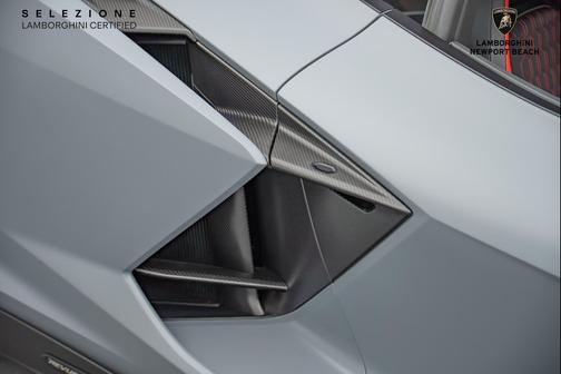 2024 Lamborghini Revuelto Base