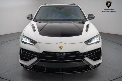 2024 Lamborghini Urus S