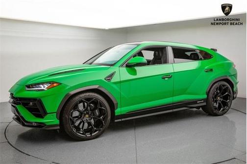 2023 Lamborghini Urus Performante
