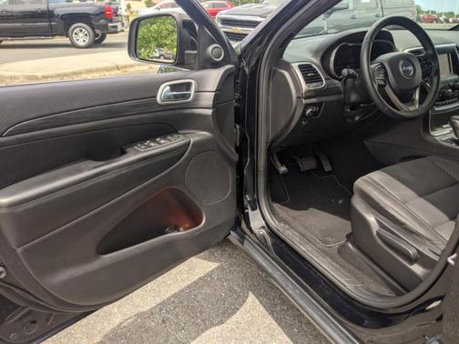 2019 Jeep Grand Cherokee Laredo for sale in Monroe, NC - image 11