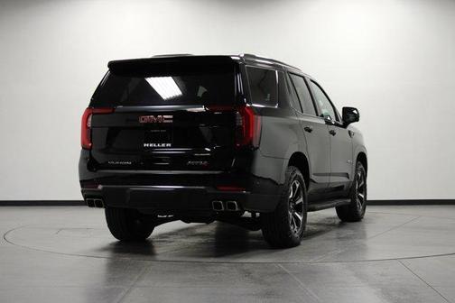 2025 GMC Yukon AT4