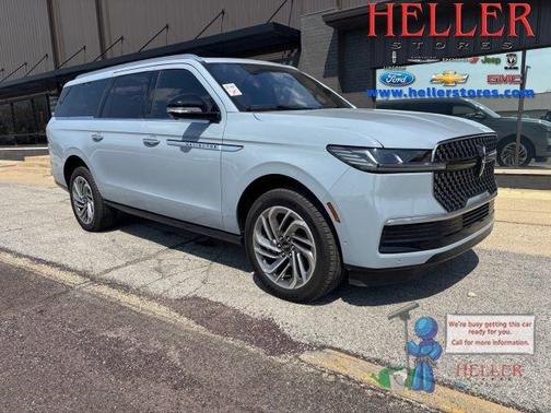Gray Mist Metallic 2025 Lincoln Navigator L Reserve