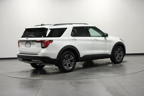 Star White 2026 Ford Explorer Active