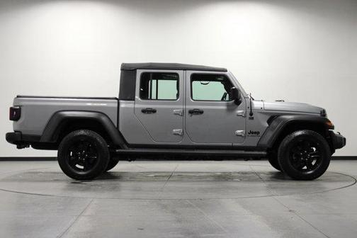 2020 Jeep Gladiator Sport